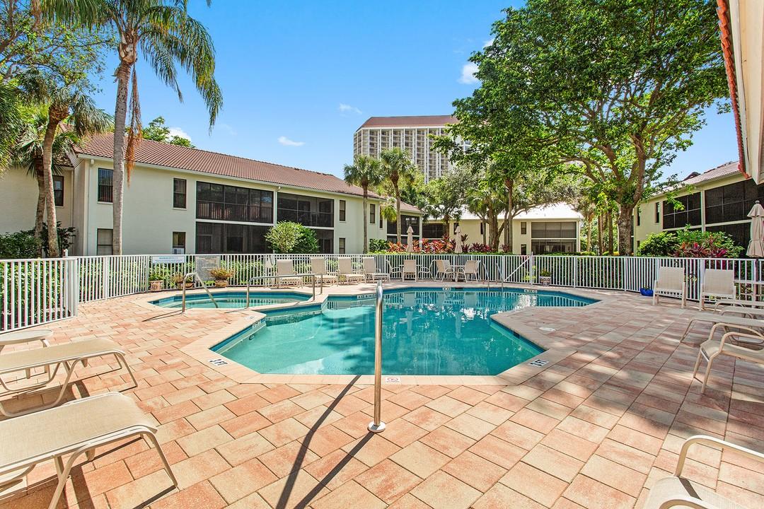 525 Serendipity Drive , 525, Naples, Florida, 34108, United States