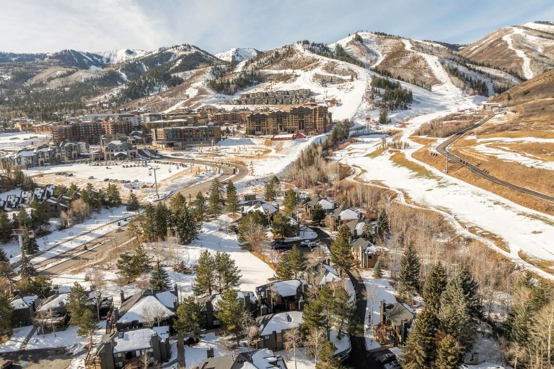 2100 Canyons Resort Dr, Unit 10-B1, Park City, Utah, 84098, United States